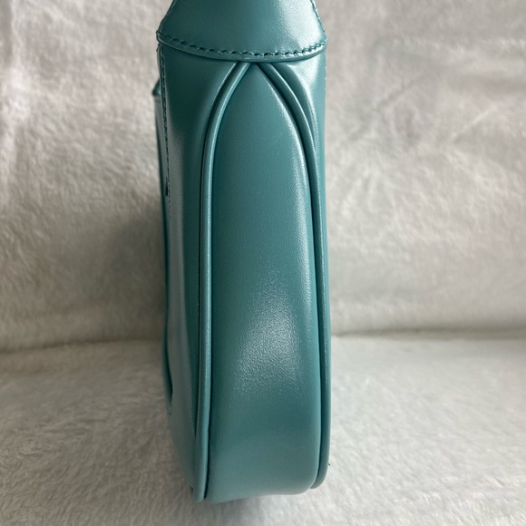 Gucci Mini Jackie 1961 Calfskin - Picture 4 of 13